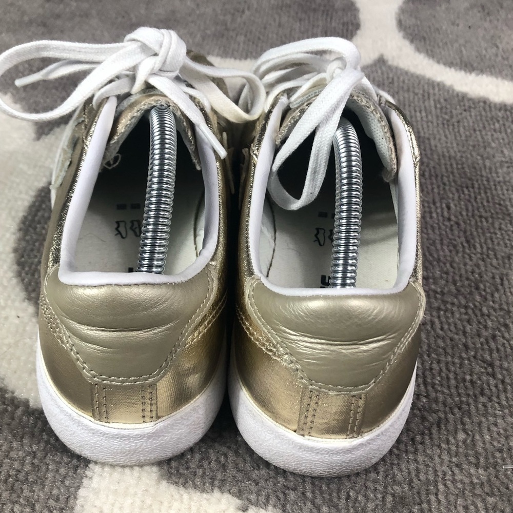 Converse Sneakers Womens Size 7 Metallic Breakpoint Shoes Gold Star - Picture 2 of 10